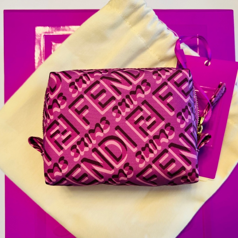 FENDI  SKIMS  POUCH